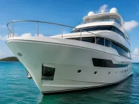 Benetti Classic 132 Supreme — 正面