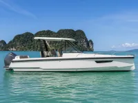 Axopar 28 T-Top — 측면
