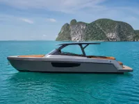 Custom 115 — сбоку