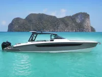 Custom New 2025 Twin Engine Speedboat 36 ft — side