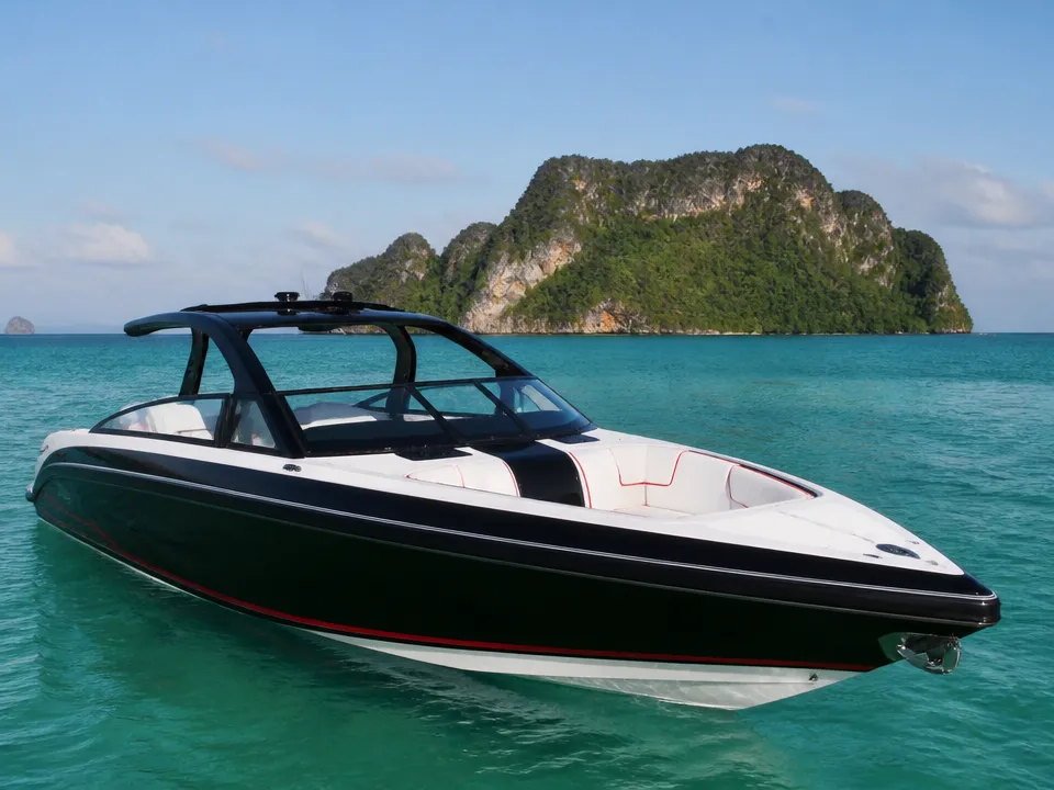 Custom speedboat 37 ft