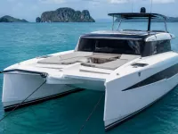 Catathai 34 Open — front