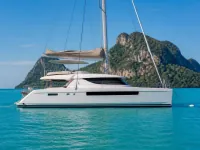 Fountaine Pajot Marquises 56 — 侧面