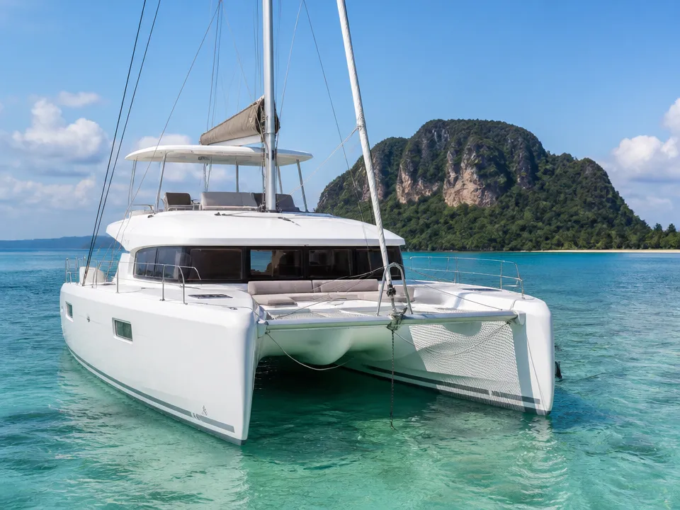 Lagoon 51