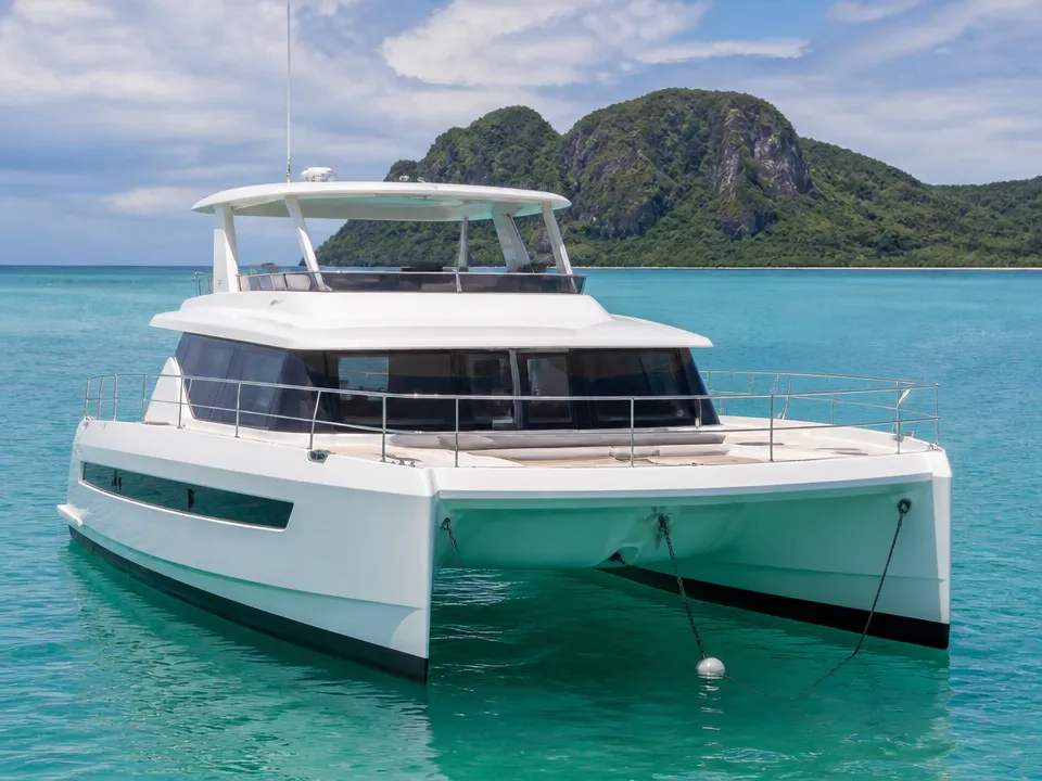 Leopard 43 Power Catamaran