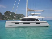 Sunreef 60 Eco — seitlich