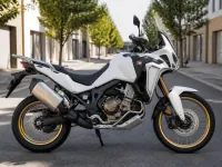 Honda Africa Twin 1100 — ด้านข้าง