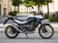 Honda Transalp 750 — 측면