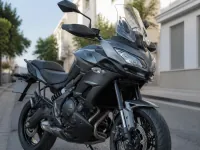 Kawasaki Versys 650 — front