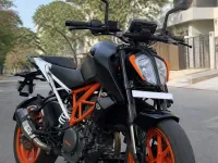 KTM Duke 390 — front