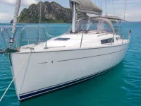 Bavaria Cruiser 33 — 전면