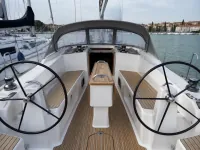 Bavaria Cruiser 37 — деталь
