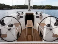 Bavaria Cruiser 38 — detail