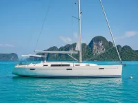 Bavaria Cruiser 39 — сбоку