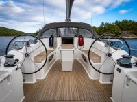 Bavaria Cruiser 46 — detail