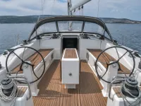 Bavaria Cruiser 56 — деталь