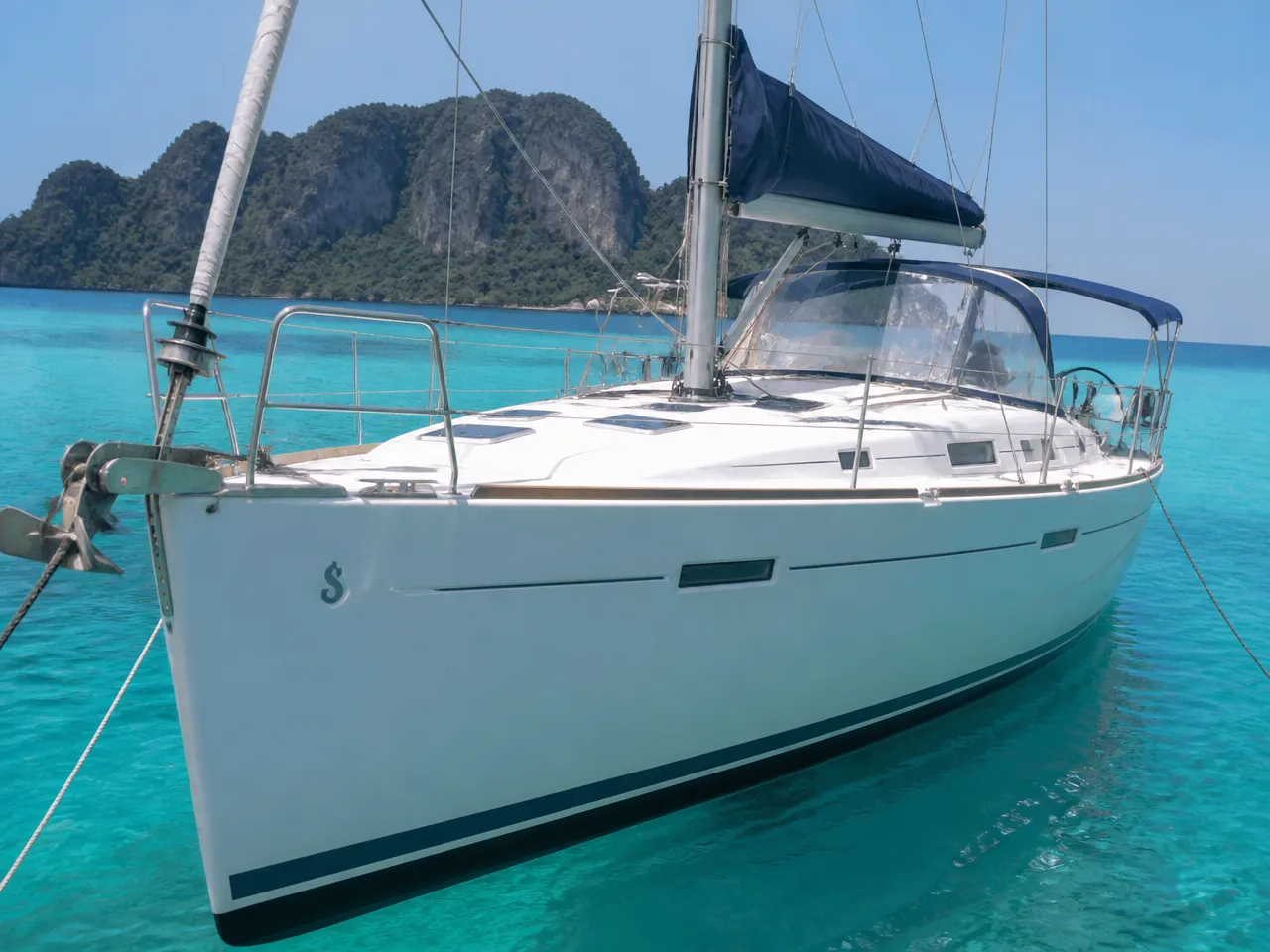 Beneteau Oceanis 40 — vorn