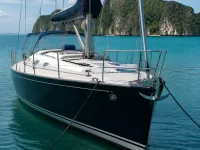 Farr 1104 — ด้านหน้า
