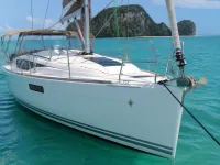 Jeanneau Sun Odyssey 379 — vorn