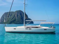 Jeanneau Sun Odyssey 469 — seitlich