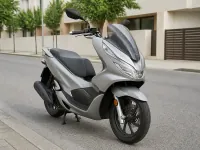 Honda PCX 125 — спереди