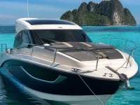 Activa Marine 5800 — ด้านหน้า