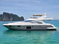 Azimut 68 — сбоку