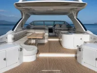 Azimut 68 — деталь