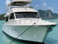 Cheoy Lee 66 — front
