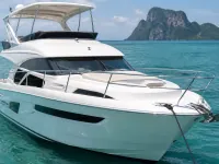 Clipper 48 — спереди