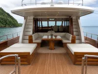 Custom 70 ft Siam Princess — деталь
