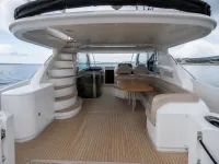 Princess 60 Fly — detail