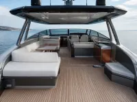 Riva 70 — деталь