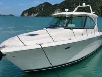 Tiara 43 — ด้านหน้า