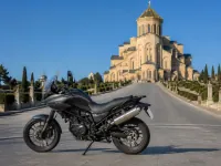 BMW F700GS — side