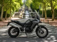 BMW F850GS Adventure — الجانب