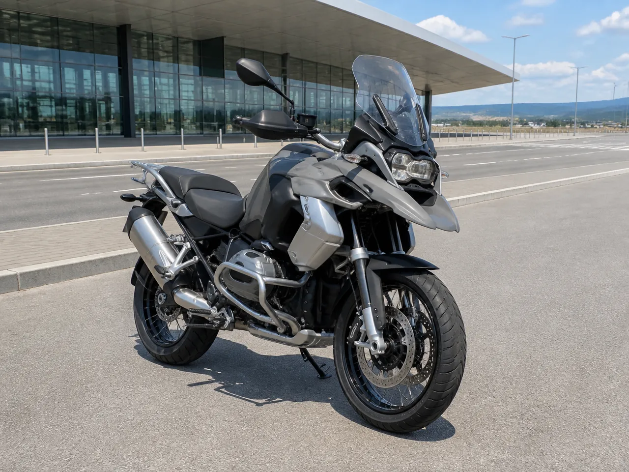 BMW R1200GS Adventure — front