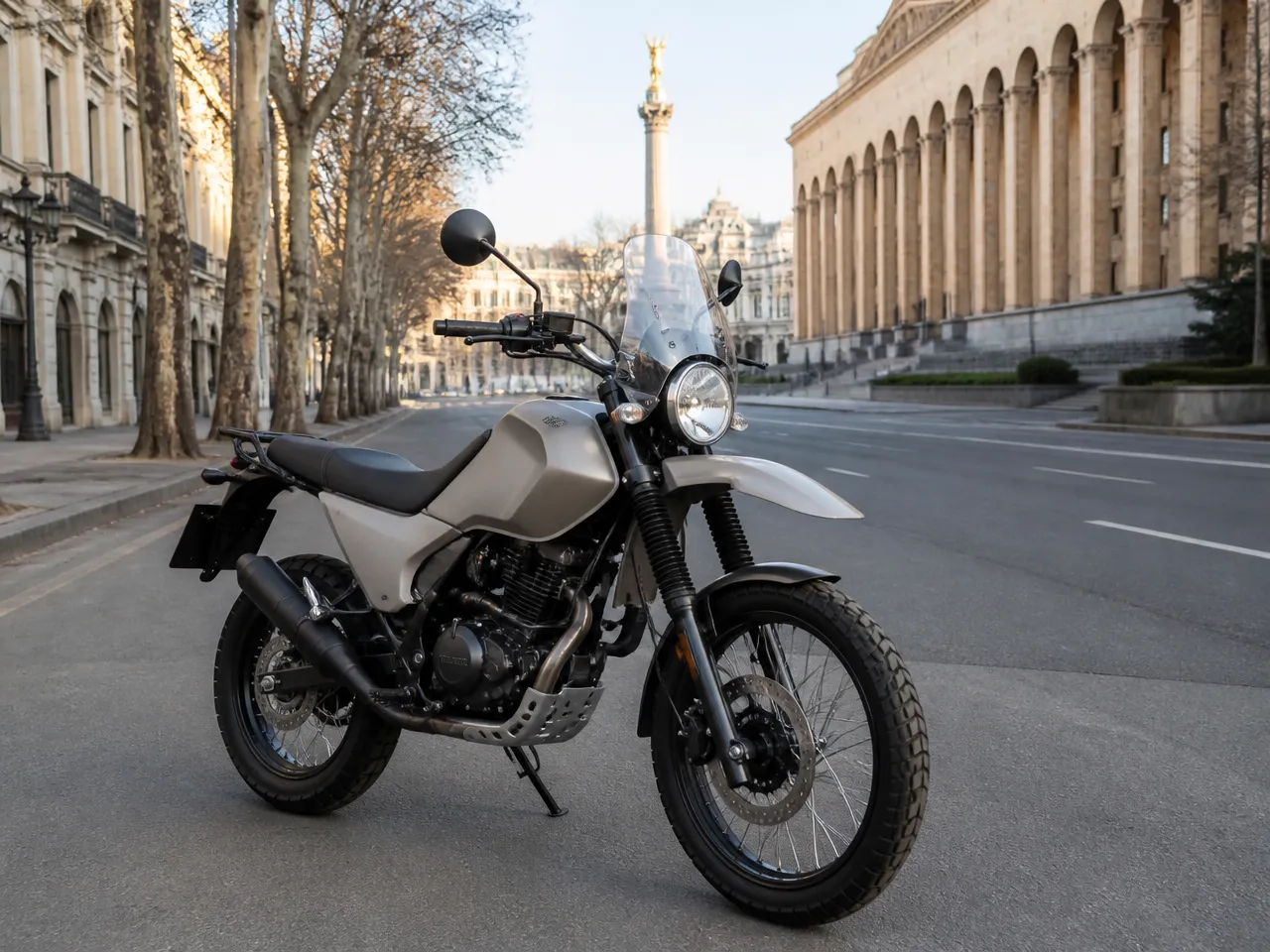 Hero MotoCorp Xpulse 200 Pro — الأمام
