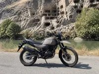Hero MotoCorp Xpulse 200 — צד