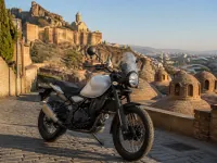Royal Enfield Himalayan 450 ABS — الأمام