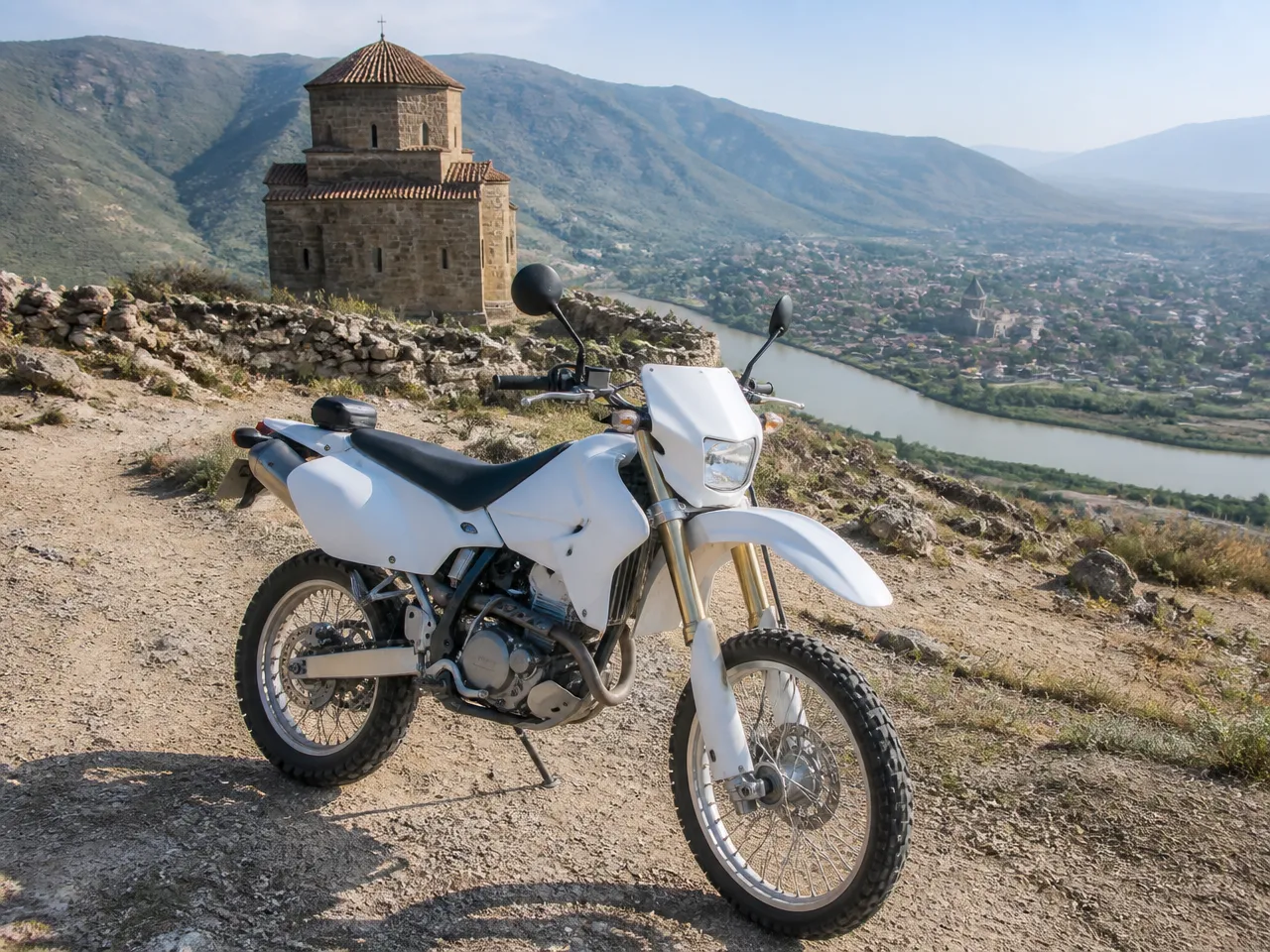 Suzuki DR-Z 400 — ön