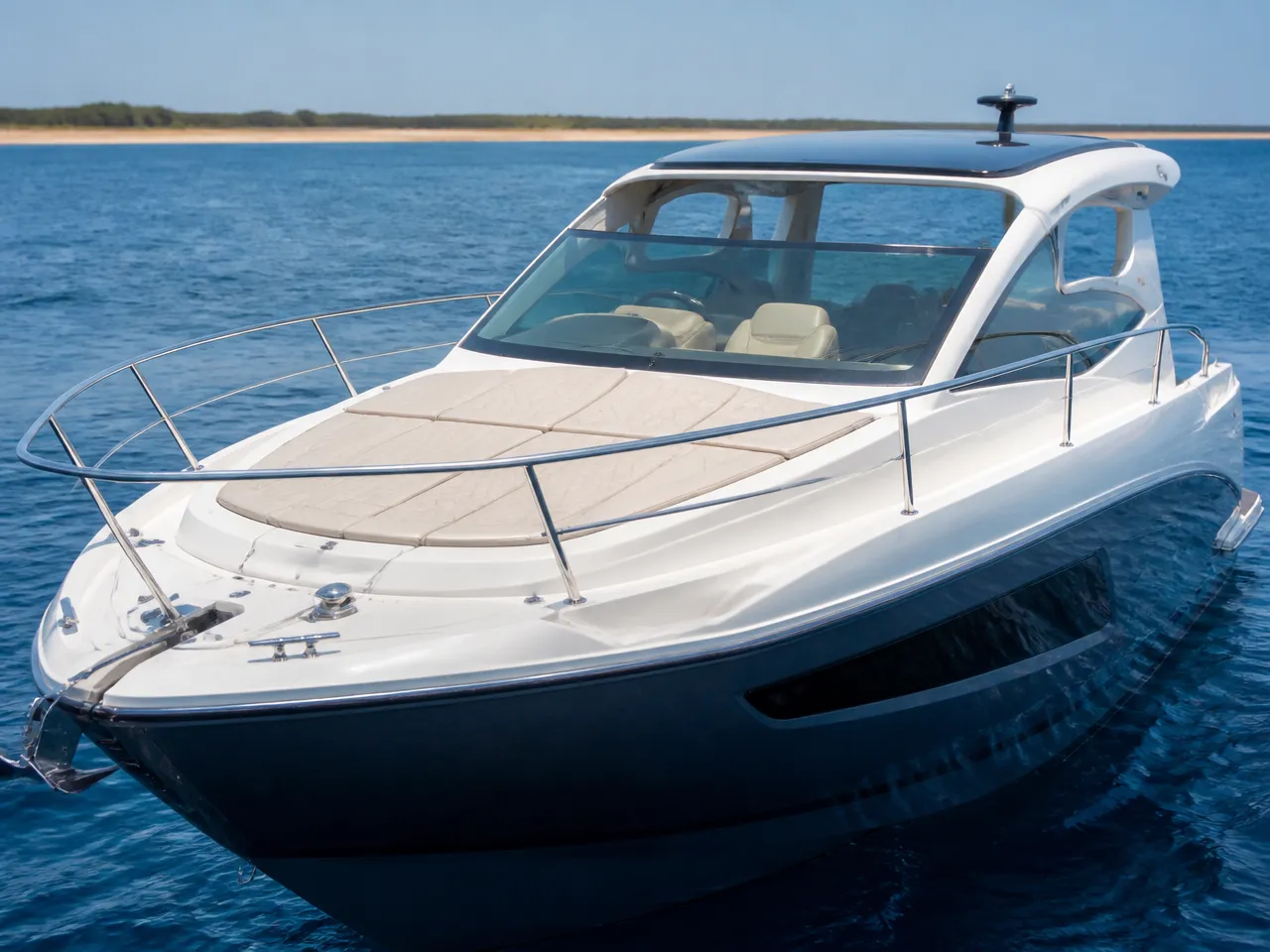 Sessa Marine C35 — anteriore