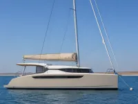 Flash Catamarans Flash Cat Cocoon — сбоку