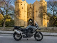 Benelli TRK 502 X — side
