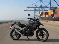 BMW G 310 GS — zijkant