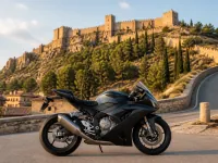BMW S 1000 RR — сбоку