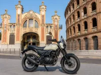 Brixton Crossfire 125 — side