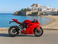 Ducati Panigale V2 — сбоку