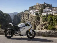 Ducati Panigale V4 AM73 Edition — lateral