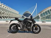 Ducati Streetfighter V2 — сбоку
